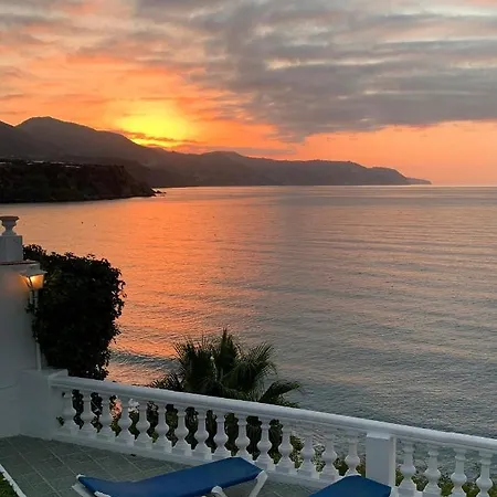 Отель Paraiso Del Mar Нерха