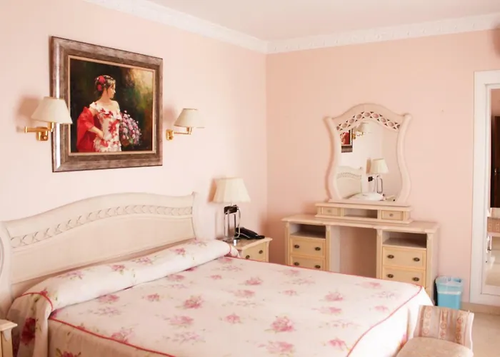 Hotel Paraíso Del Mar 2*